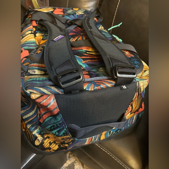 Patagonia Black Hole 55L duffel backpack- Joy/ Pitch Blue - Picture 7 of 10